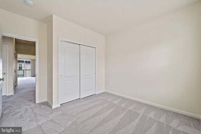 Foto del edificio - 43097 Thoroughfare Gap Terrace