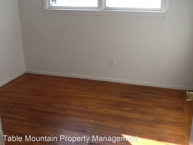 Foto del edificio - 4 br, 2 bath House - 3471 Stauss Ave