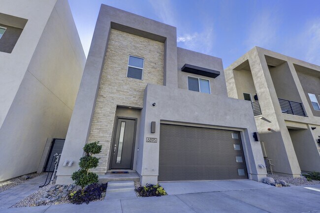 Building Photo - 6895 E Orion Dr