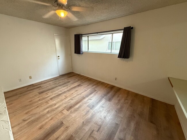 Foto del edificio - 4980 Lincoln Ave