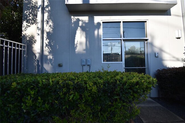 Foto del edificio - 207 Pierce St
