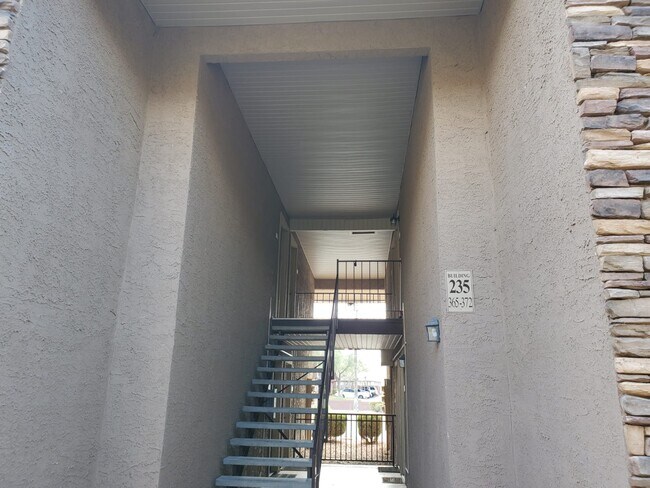 Foto del edificio - 5060 Indian River Dr
