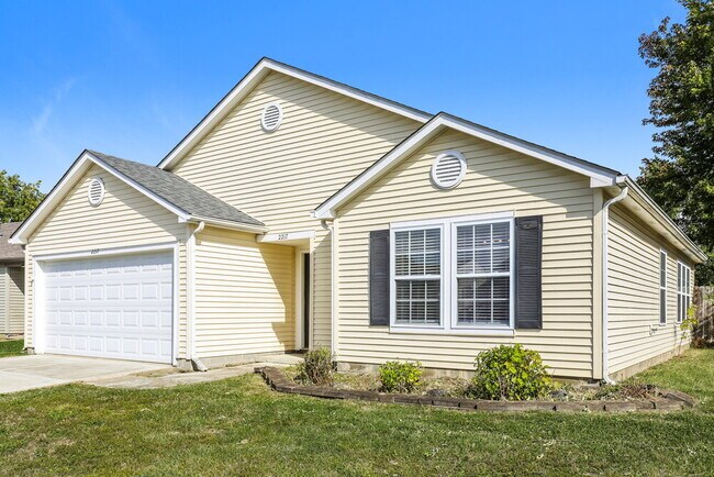Building Photo - 2217 Westmere Dr