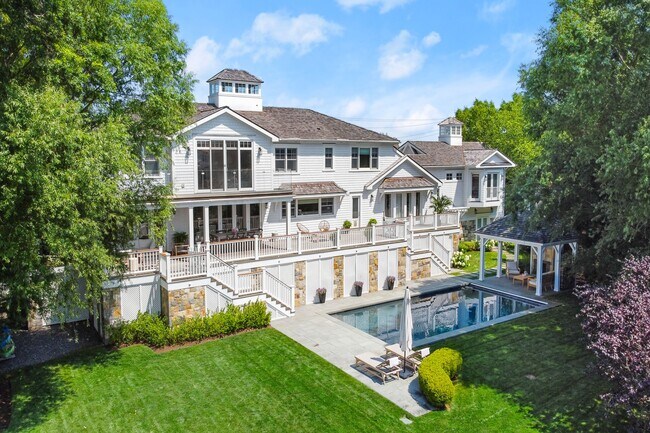 Foto del edificio - 195 Shore Rd