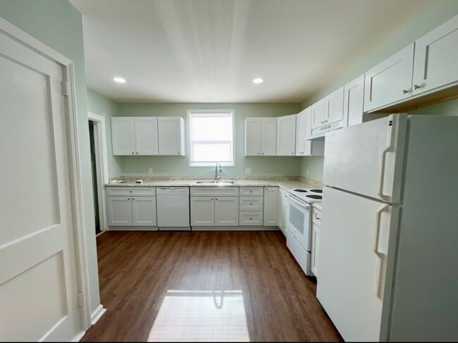 Building Photo - Olympia