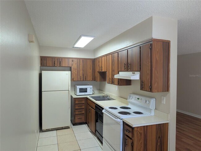 Foto del edificio - 614 W Fort Dade Ave