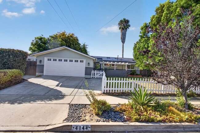 Building Photo - 4144 Tolowa St