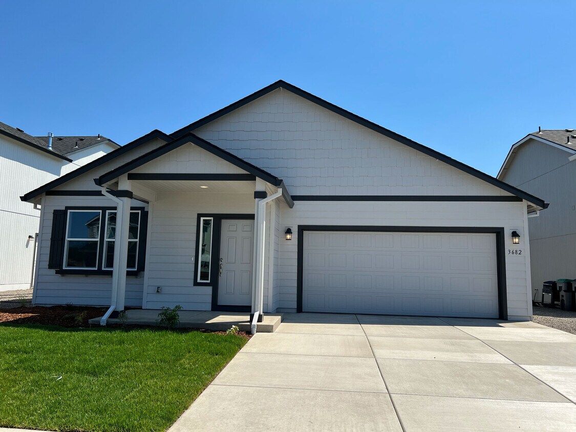 3682 Durst St, Medford, OR 97504 House Rental in Medford, OR