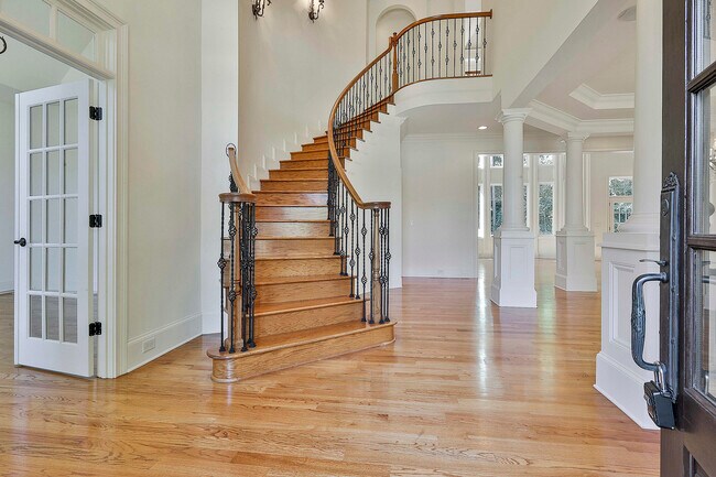 Building Photo - 403 White Springs Ct