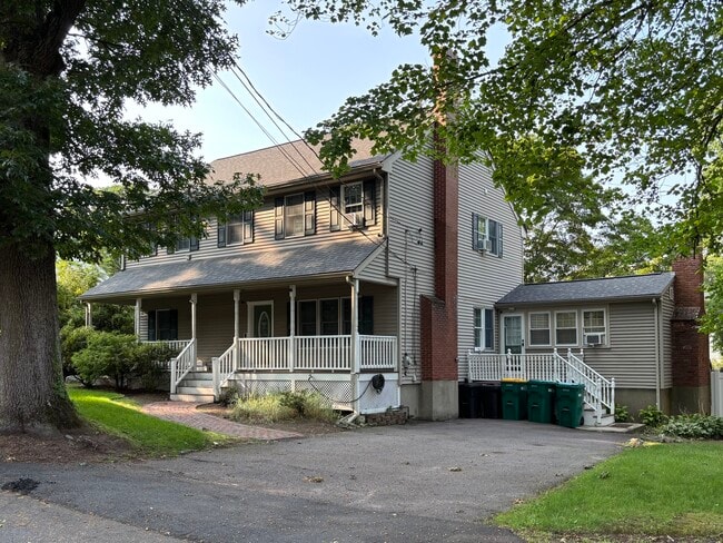 Building Photo - 5 Pine Grove Ave