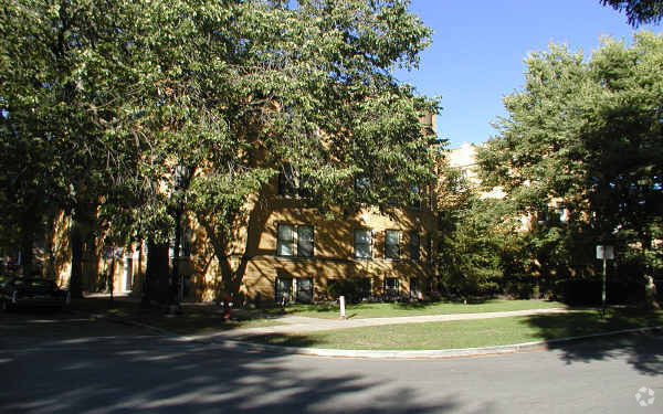Building Photo - The Carlisle