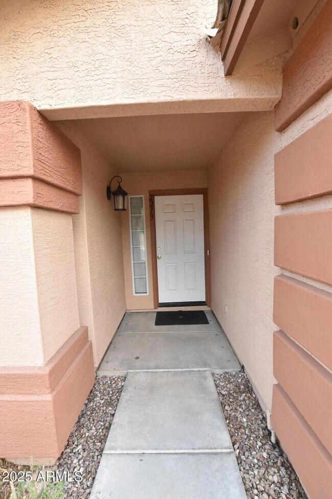 Building Photo - 2213 S Tucana Ln