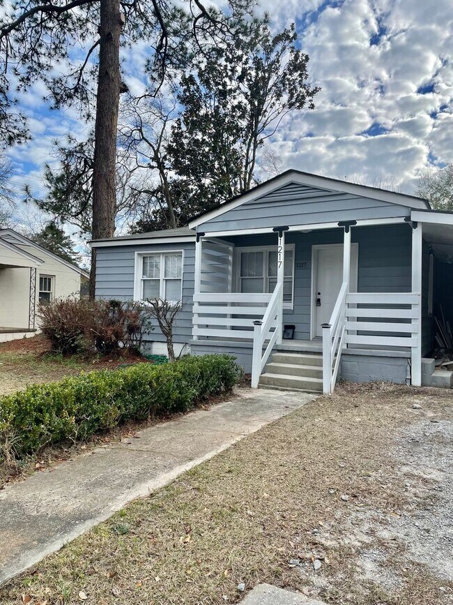 Foto del edificio - 2 Bed / 2 Bath with office space Home for Rent – Renovated Kitchen & Fenced Backyard
