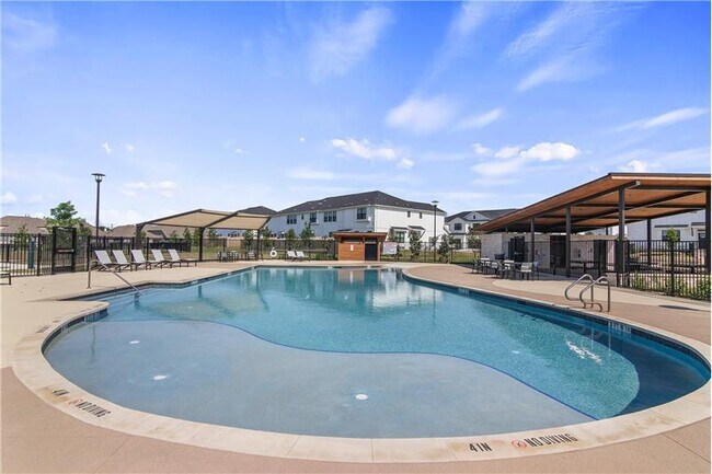 Foto del edificio - 151 Harvest Meadows Rd