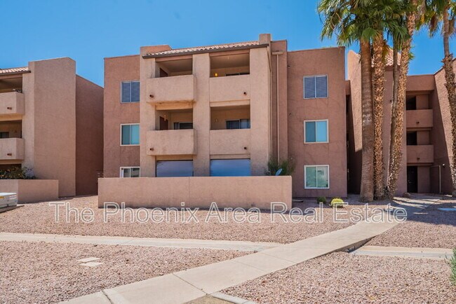Building Photo - 540 N May