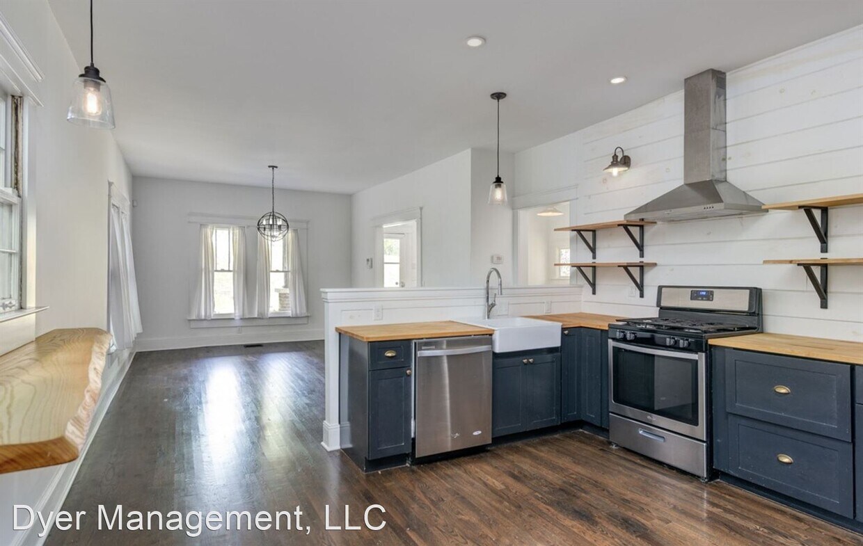Foto principal - 3 br, 2.5 bath House - 3706 Hilltop Lane