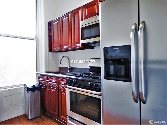 Foto del edificio - 323 South 5th Street