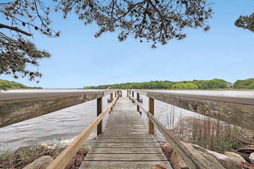 Foto principal - 17 Bourne Point Rd