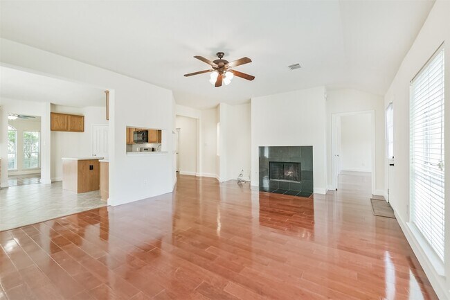 Foto del edificio - 7 Heron Hollow Ct