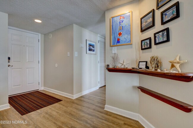 Foto del edificio - 2000 New River Inlet Rd