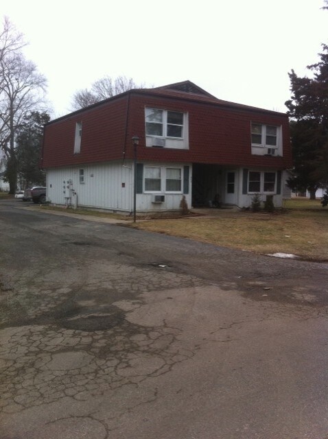 Building Photo - Maple Park Apt