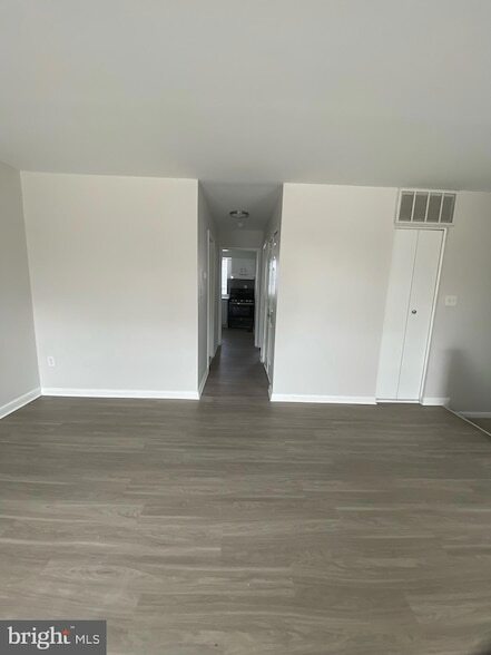 Foto del edificio - 1117 Chesapeake Dr