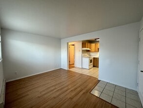 Building Photo - 1557 W 200 S