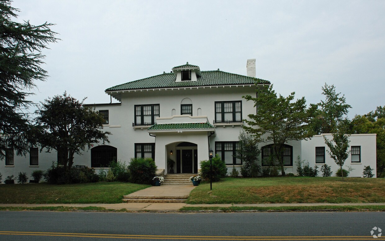Building Photo - 1281 W Fourth St