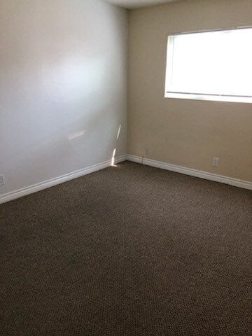 Primary Photo - 634 E San Jose Ave