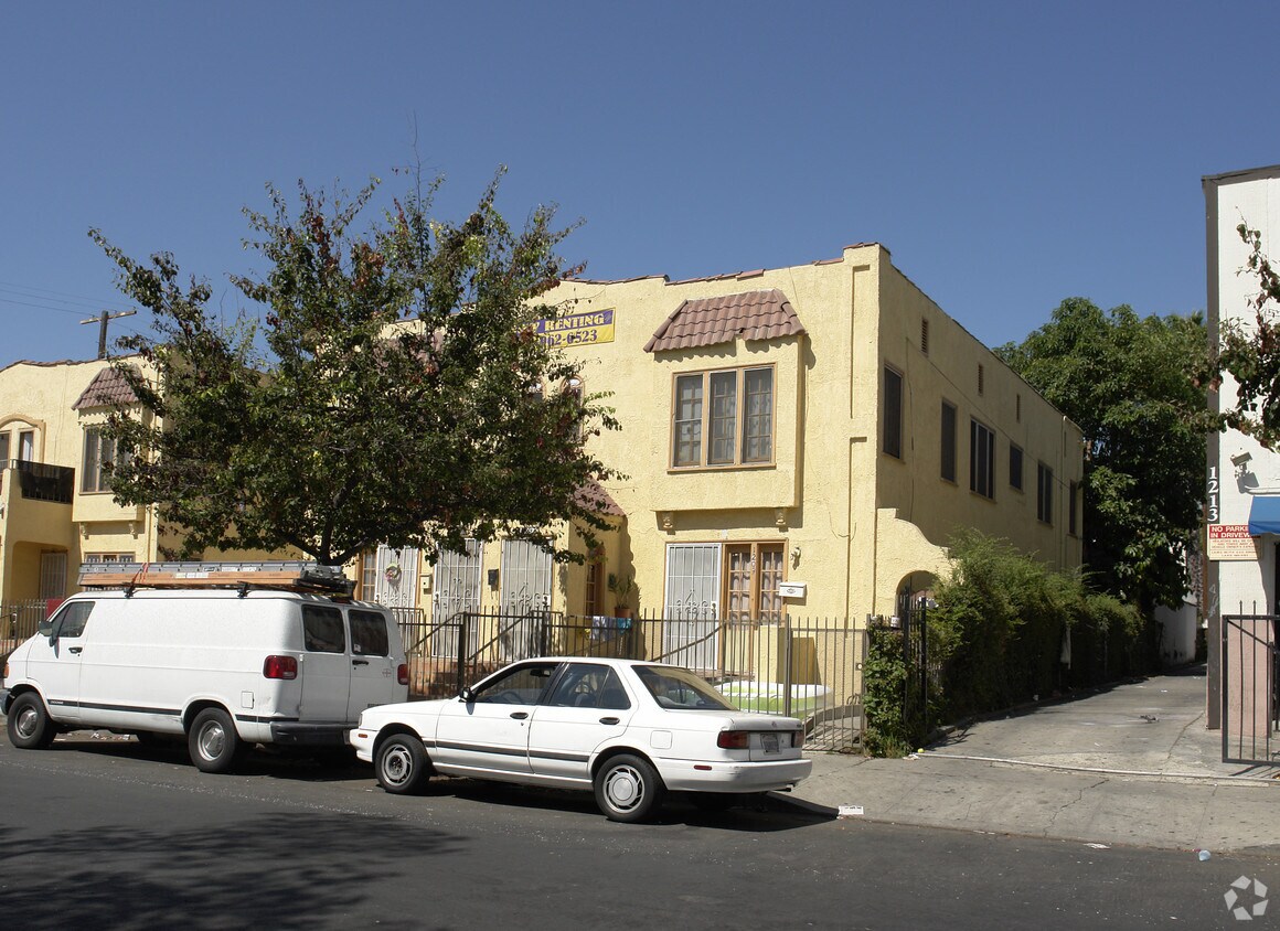 Building Photo - 1207 Gordon St