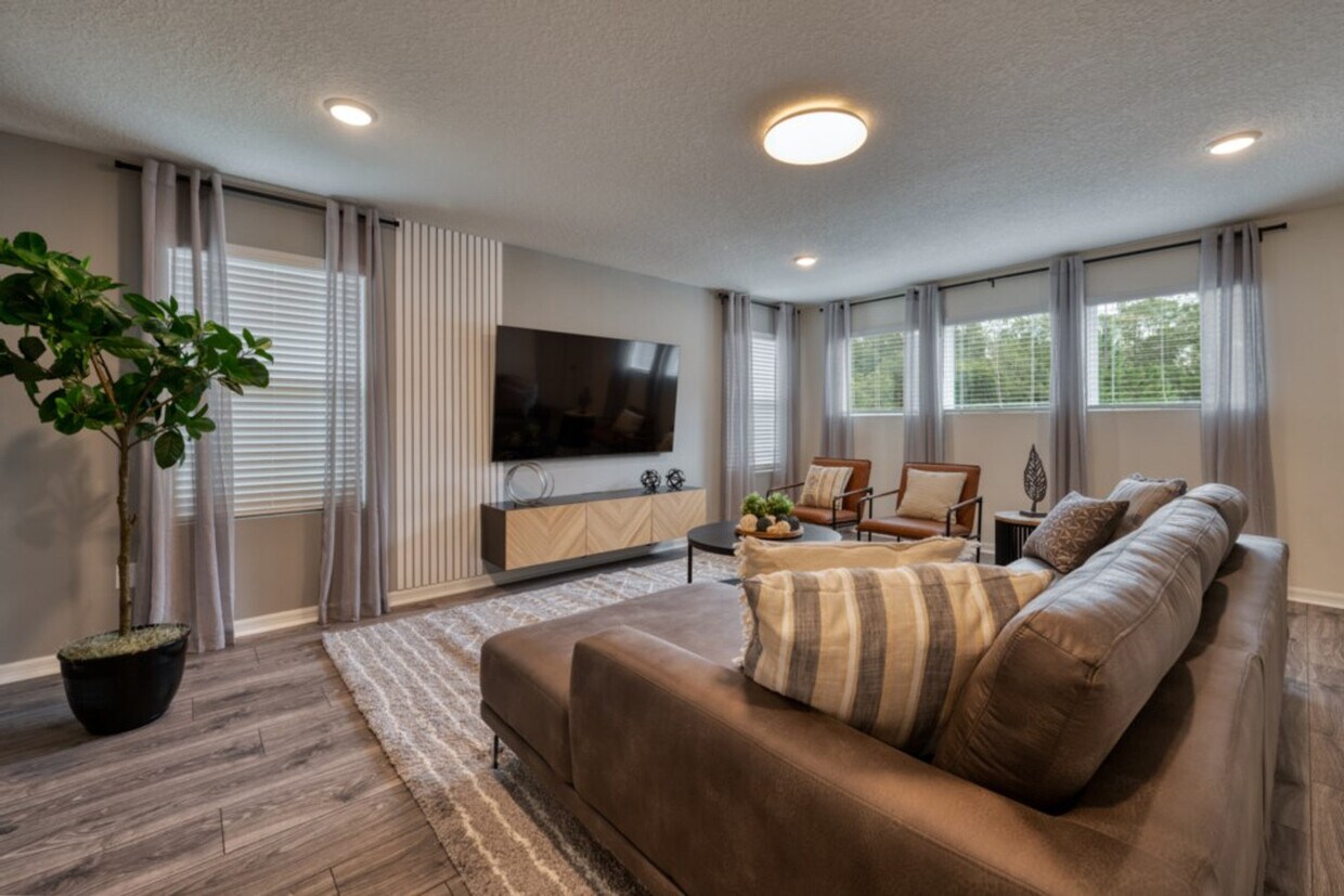 Foto principal - 1939 Tropical Palms Cir