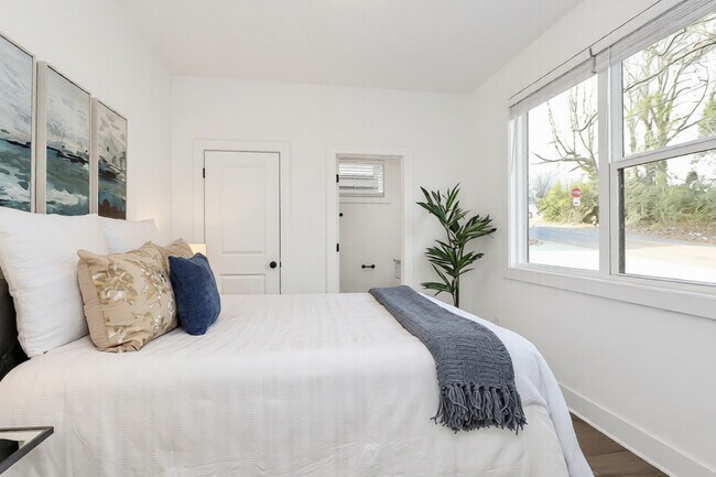 Foto del edificio - 206 Nelson Ave