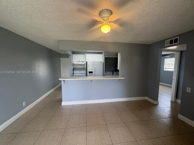 Foto del edificio - 4519 Treehouse Ln