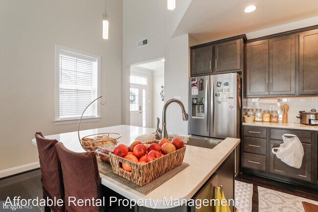 Foto del edificio - 3 br, 2.5 bath House - 20228 Huntington Court
