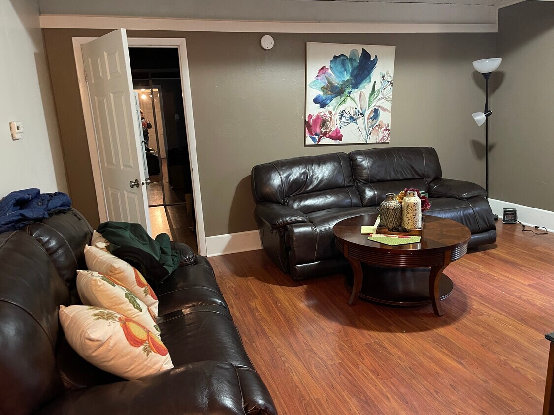 318 S Main St, Crown Point, IN 46307 House Rental in Crown Point, IN