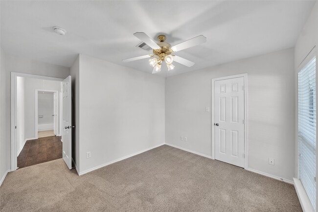 Building Photo - 1911 Mound Lake Dr