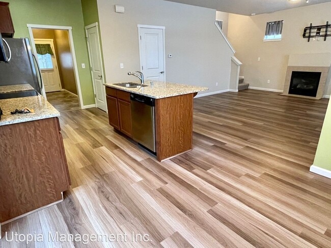 Foto del edificio - 3 br, 2.5 bath House - 353 Holland Ave.