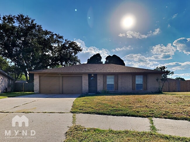 Building Photo - 11923 Medicine Bow Cir
