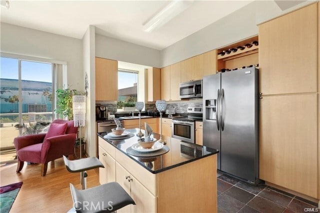 Building Photo - 388 E Ocean Blvd