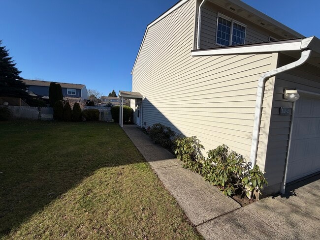 Foto del edificio - 810 SE 153rd Ave