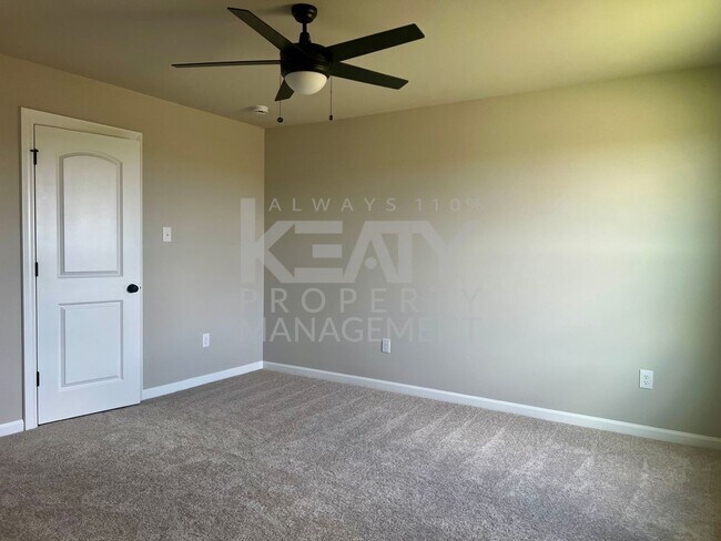 Foto del edificio - 3 Bedroom, 2 Bathroom House is Available Now!