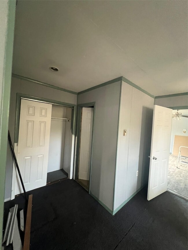 Building Photo - 182 Alkier St