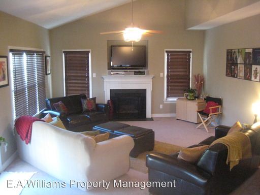 Building Photo - 1100 Cohen Trl