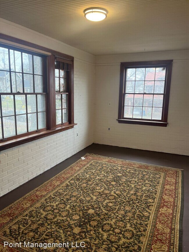 Building Photo - 2 br, 1 bath House - 1718 Main St SW