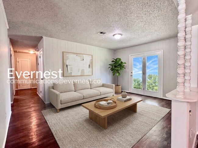 Foto del edificio - 606 N Village Ave