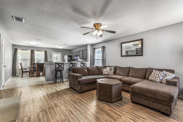 Building Photo - 8610 Mountain Bluff Ln