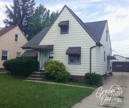 Building Photo - 12817 Oakview Blvd