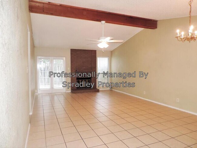 Building Photo - 2909 Bowie Trail