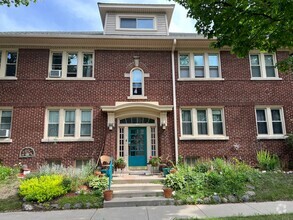 Building Photo - 5702 W Galena St