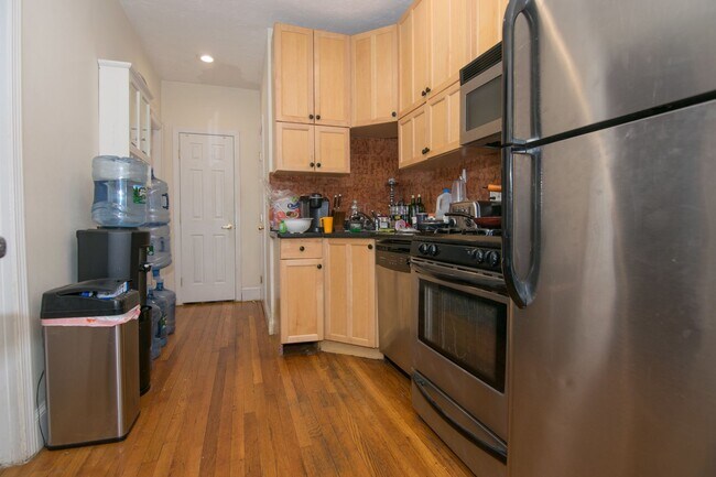 Foto del edificio - BROWNSTONE APARTMENT BY BOSTON UNIVERSITY